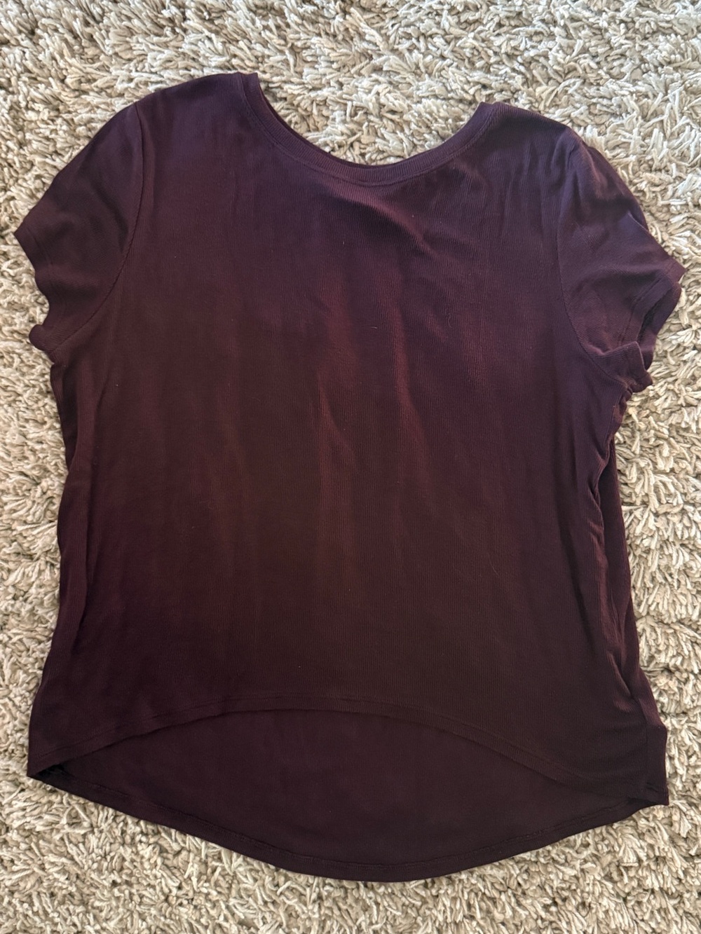 Athleta Short Sleeve Scoop Neck Tee in Wine